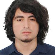 Egresado de ingenieria dicta clases para estudiantes de colegio y preuniversitario